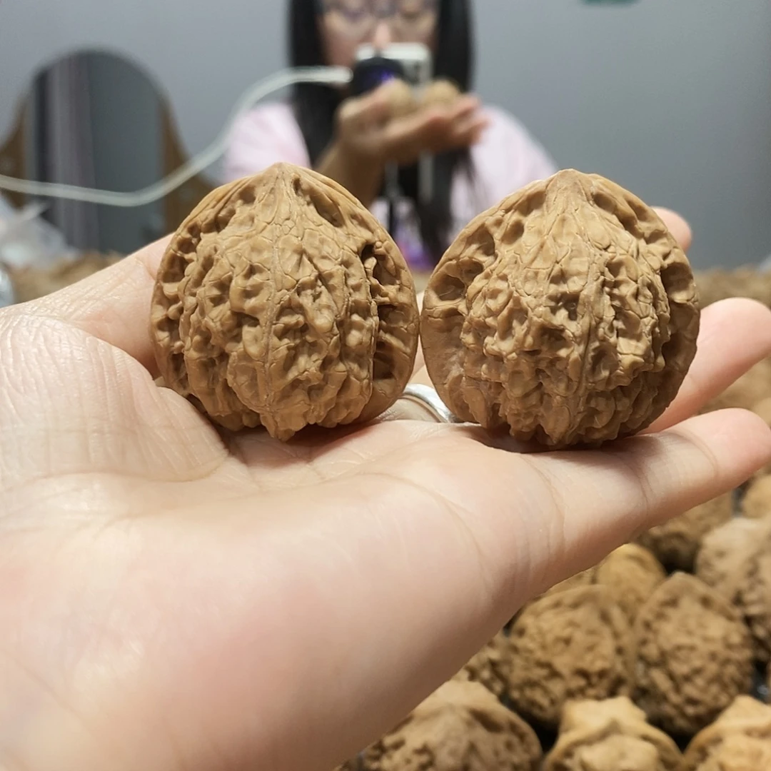 吊坠文玩核桃虎头王38+