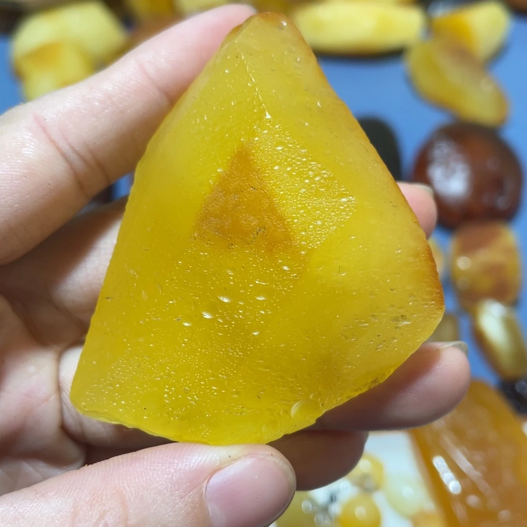 定制蜜蜡未镶嵌水滴