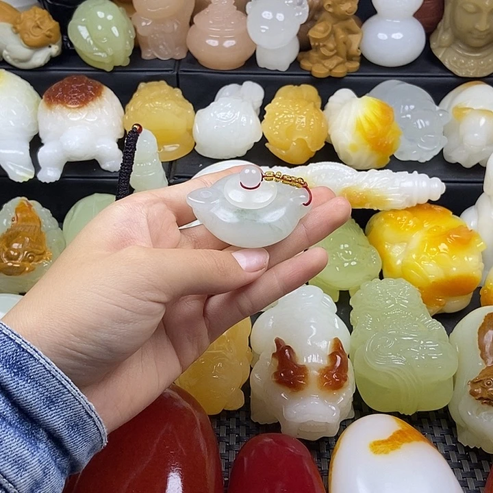 无花朵原石雕刻把件