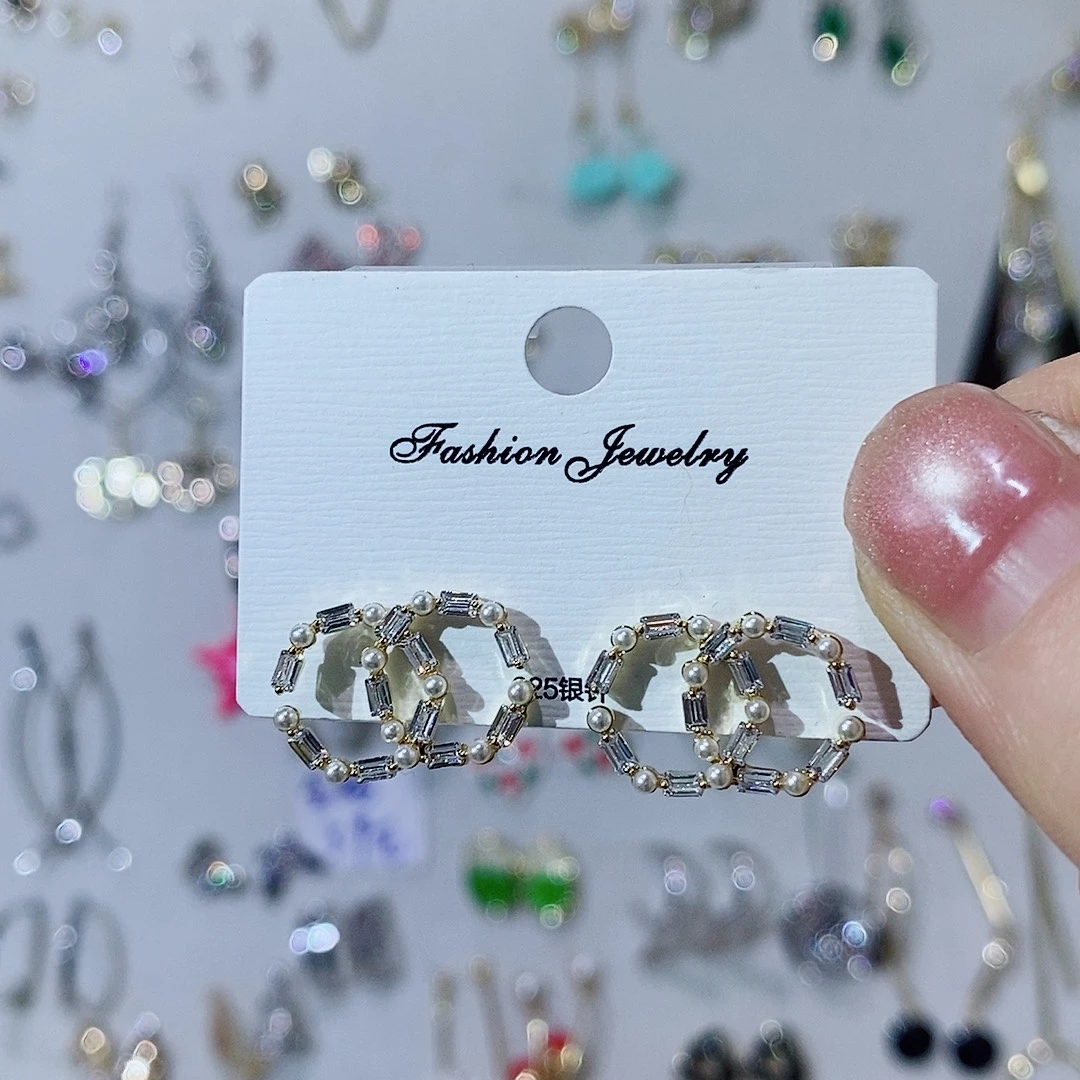 蔷薇辉石合金耳钉