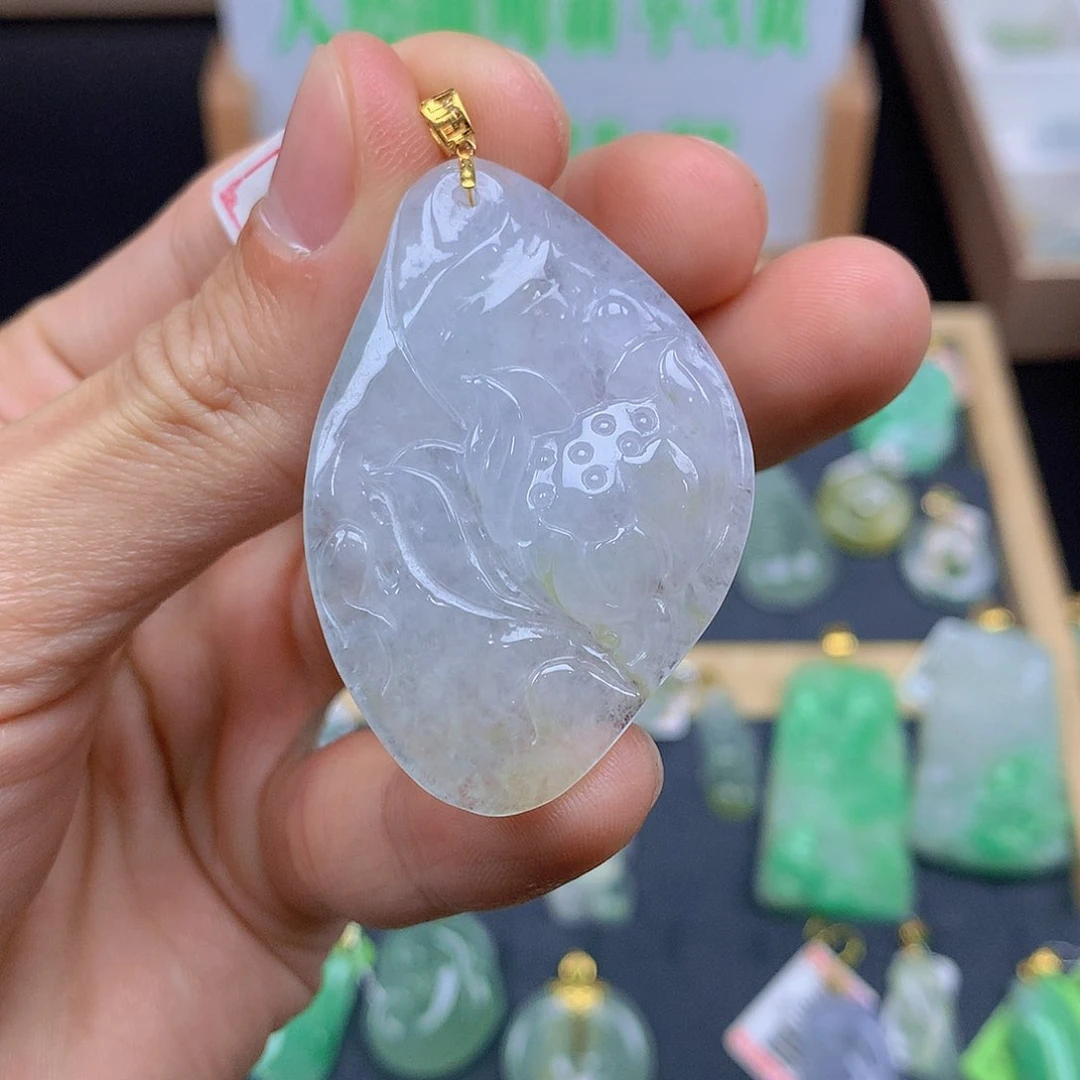 翡翠颈饰18K金镶嵌翡翠