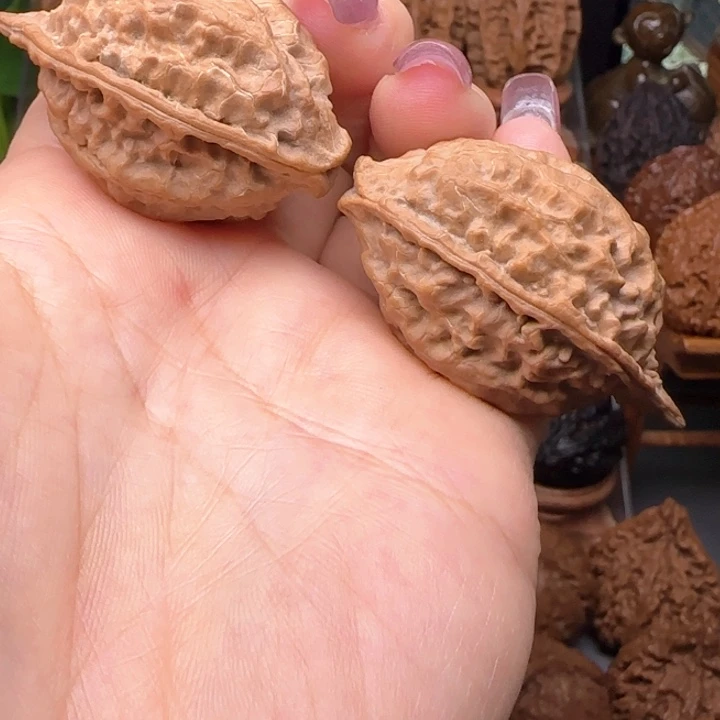 文玩核桃吊坠美人鱼5