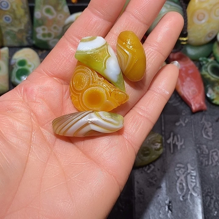 美***滨玛瑙/玉髓合金颈饰