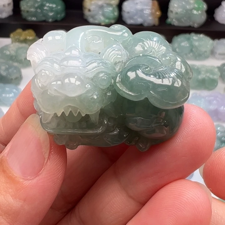 颈饰未镶嵌翡翠貔貅