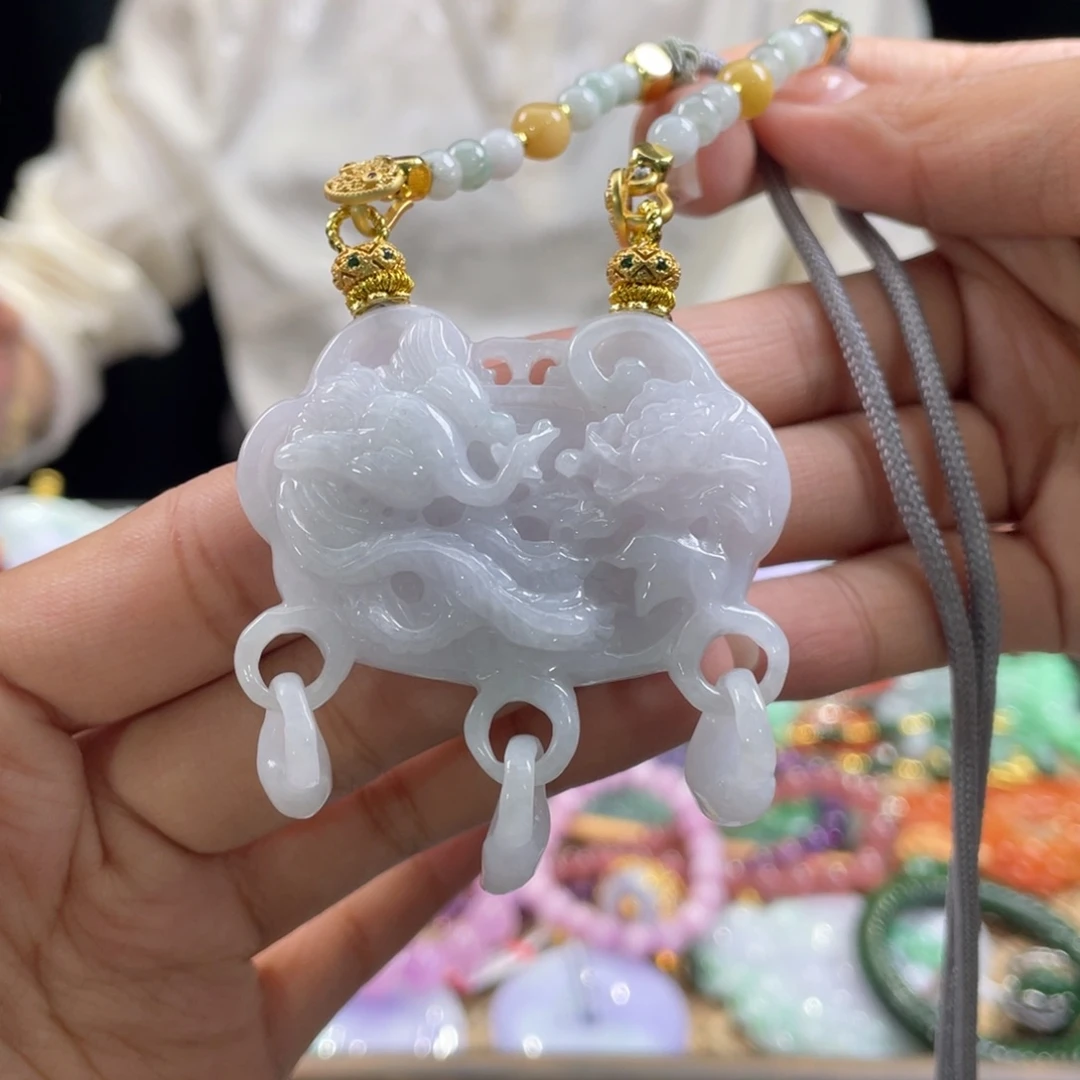 翡翠颈饰未镶嵌代编织