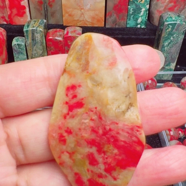 昌化鸡血石昌化田黄鸡血石挂件