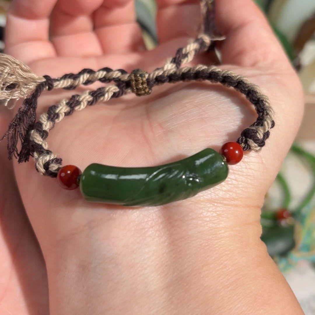 和田玉手牌未镶嵌