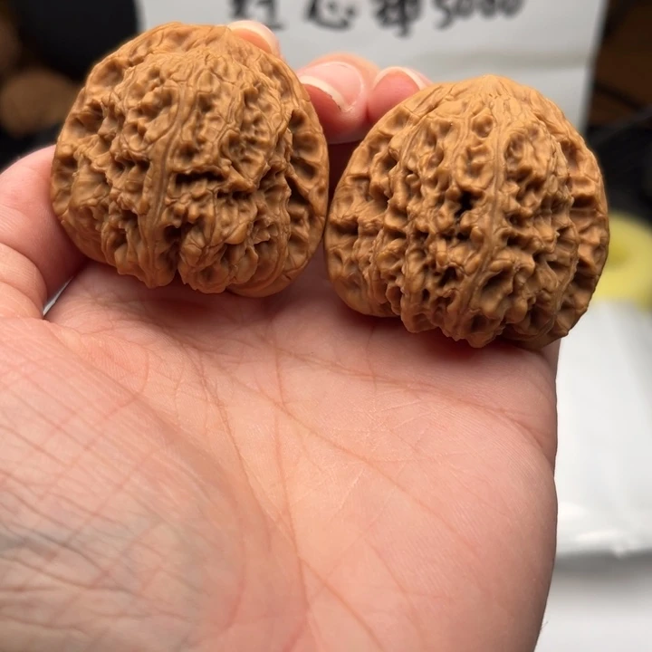 文玩核桃吊坠南疆40