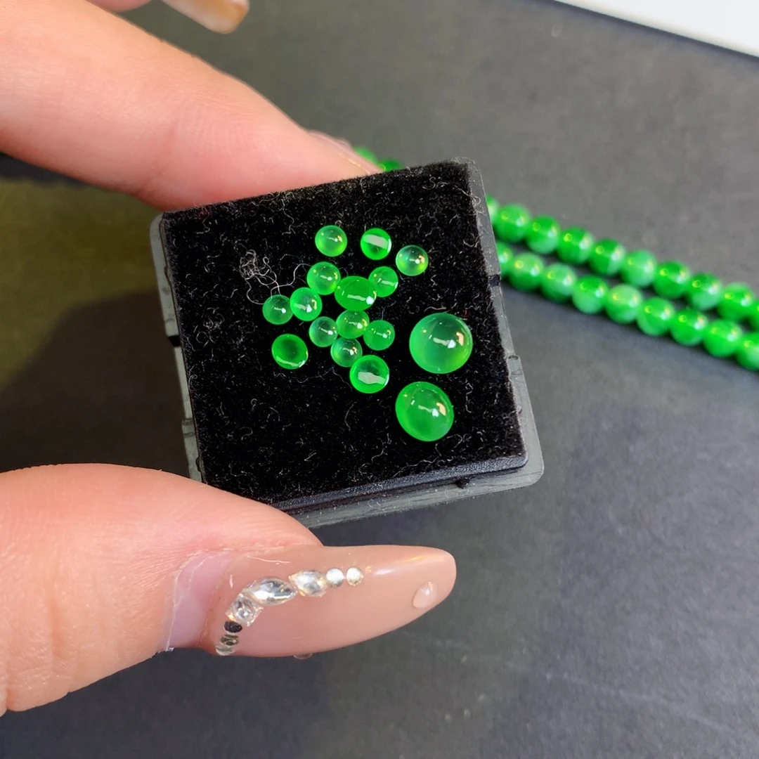 翡翠裸石16个翡翠翡翠