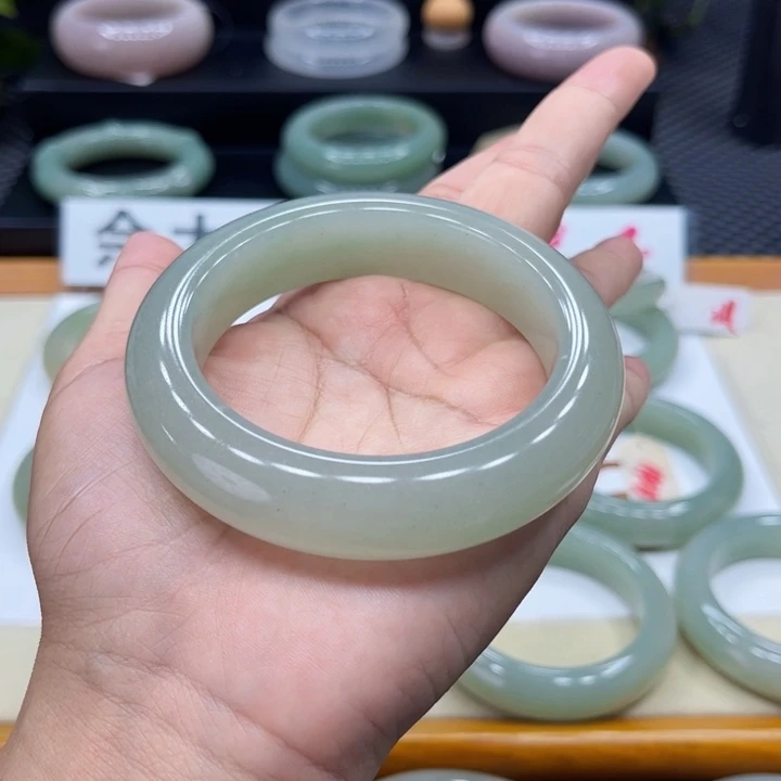 石英质玉手镯未镶嵌简***福
