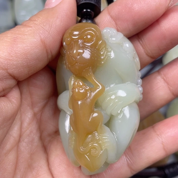 和田玉未镶嵌挂件