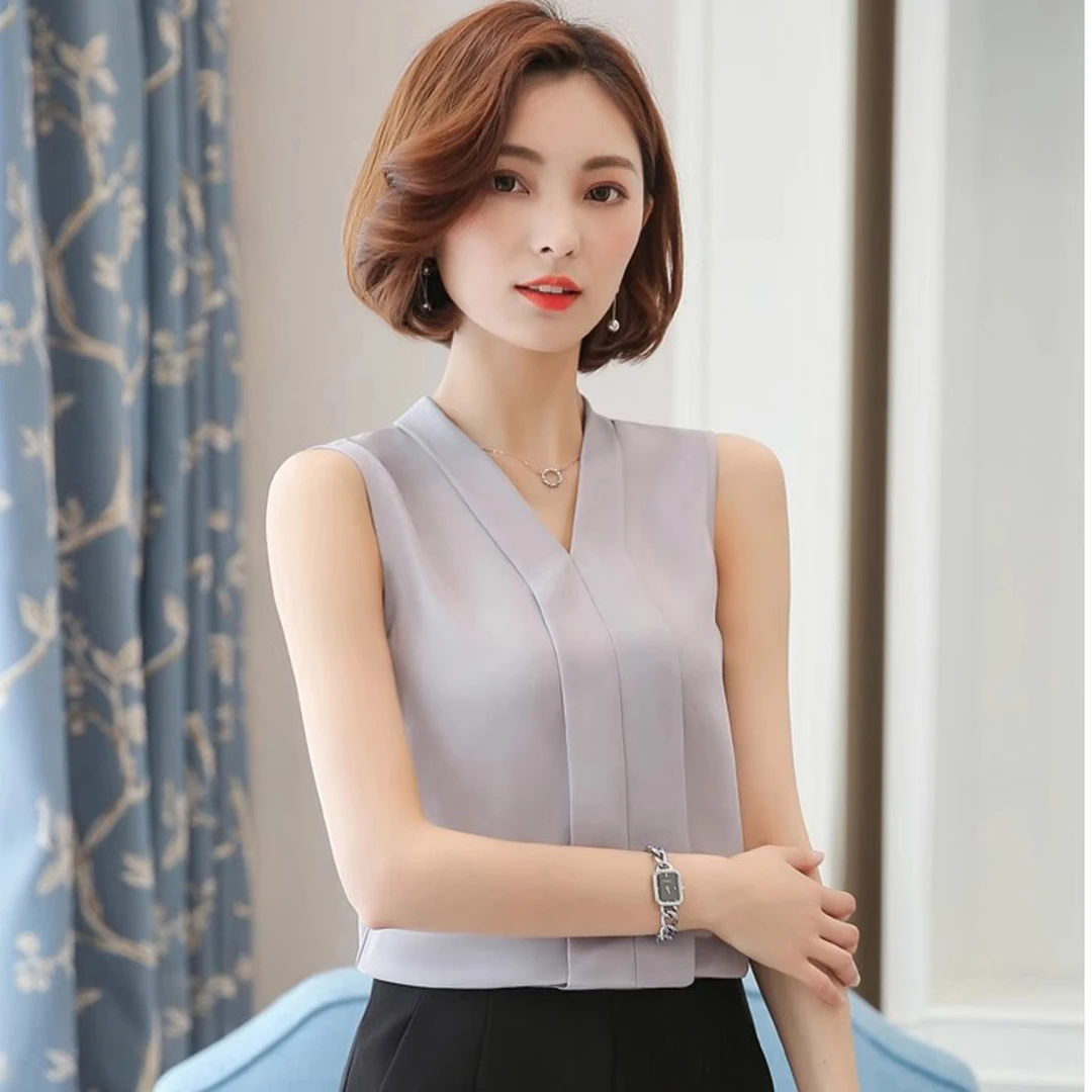 西装吊带背心2025新款女秋黑色仿真丝内搭白色缎面打底醋酸小上衣