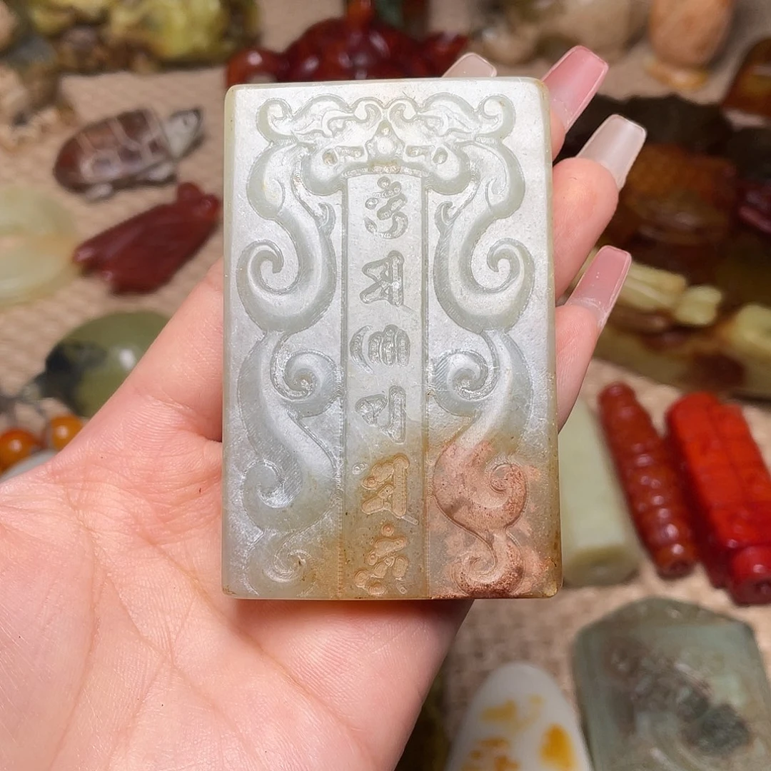 蛇纹石玉未镶嵌如图