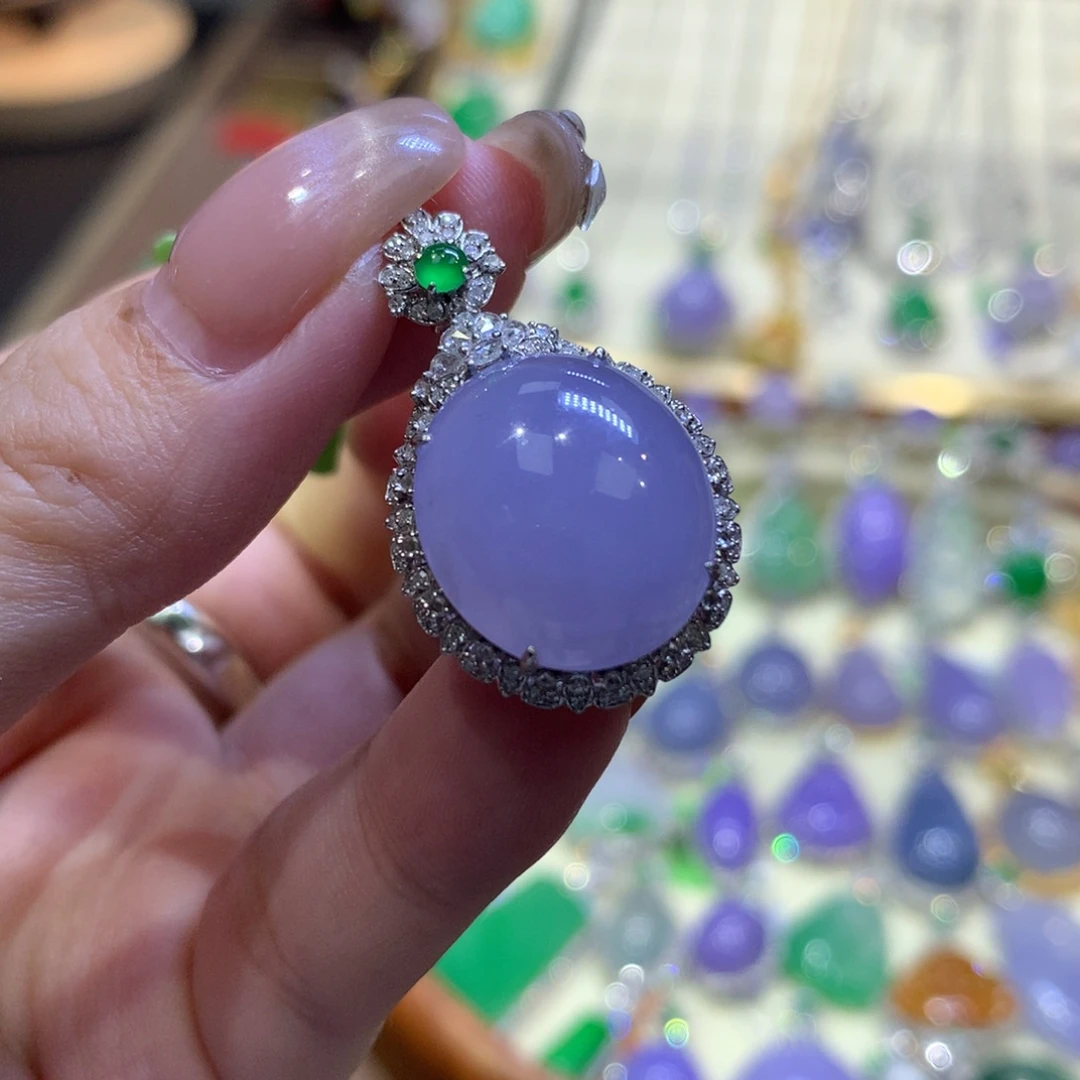 鹤***鹤翡翠18K金镶嵌颈饰