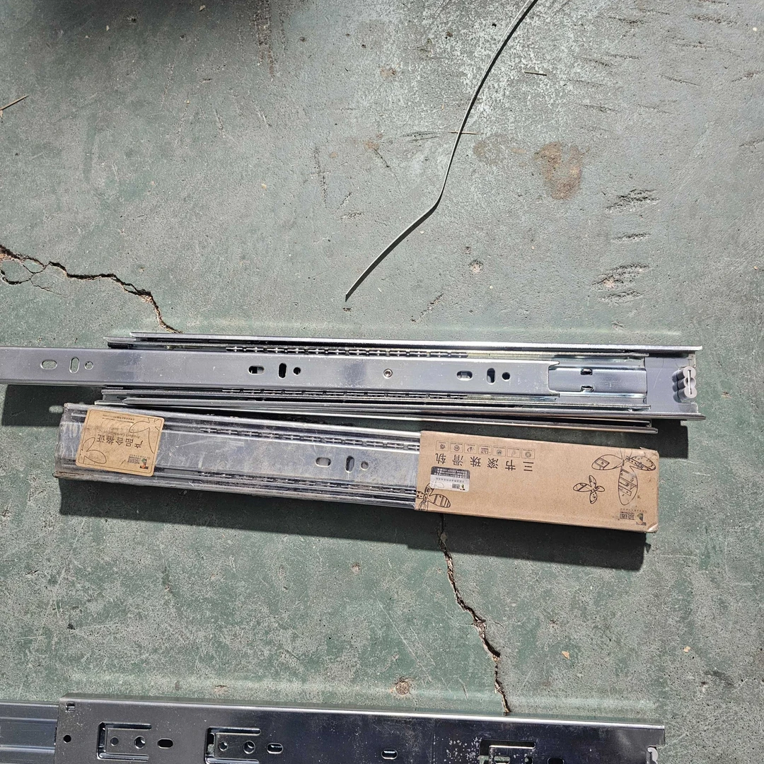 静音长度350的抽屉导轨一套