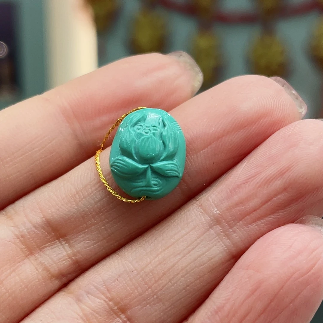 绿松石颈饰未镶嵌