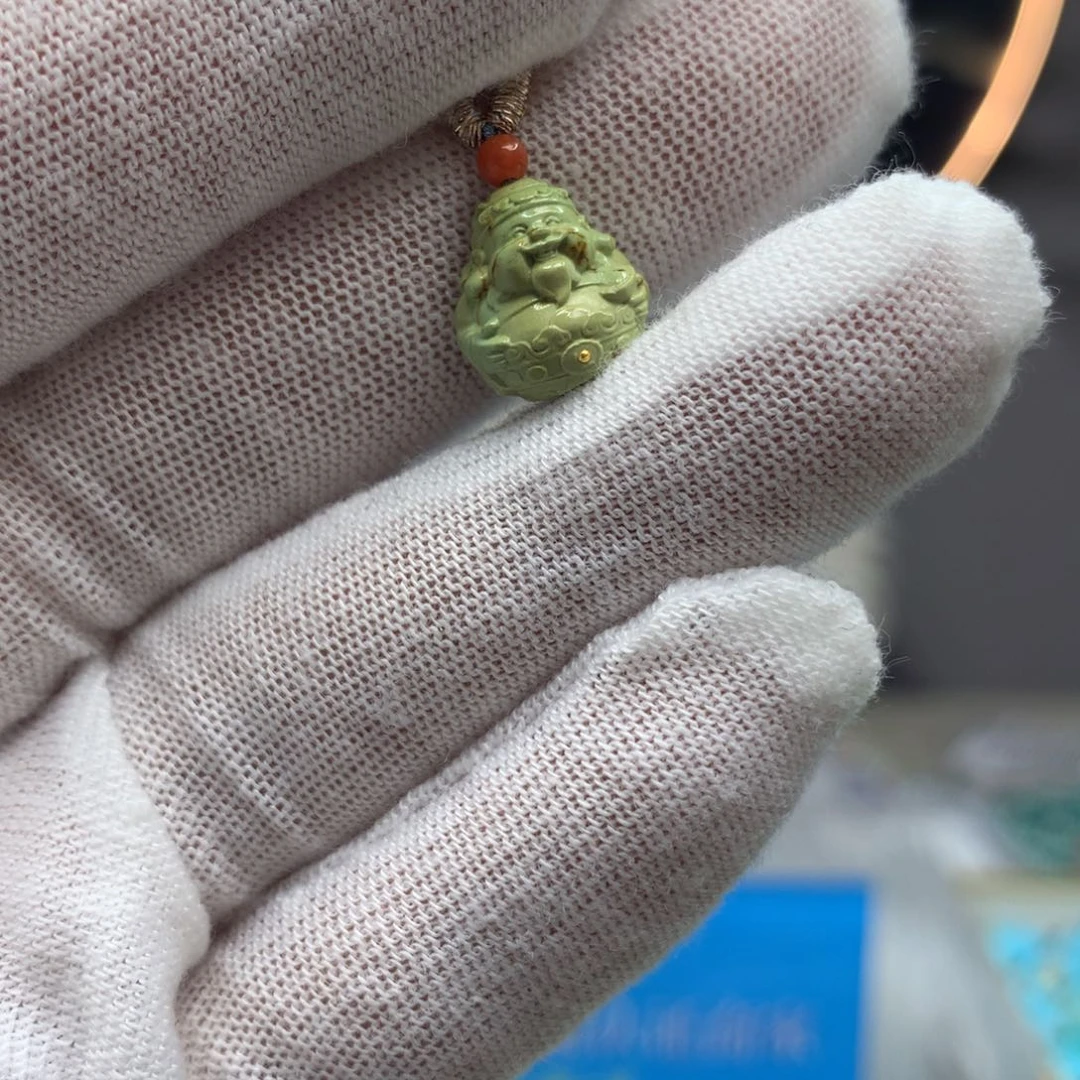 绿松石挂件未镶嵌