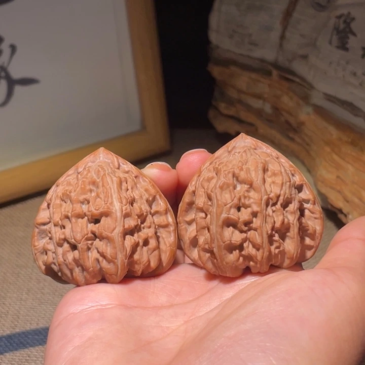 核桃把件？*？41三角白