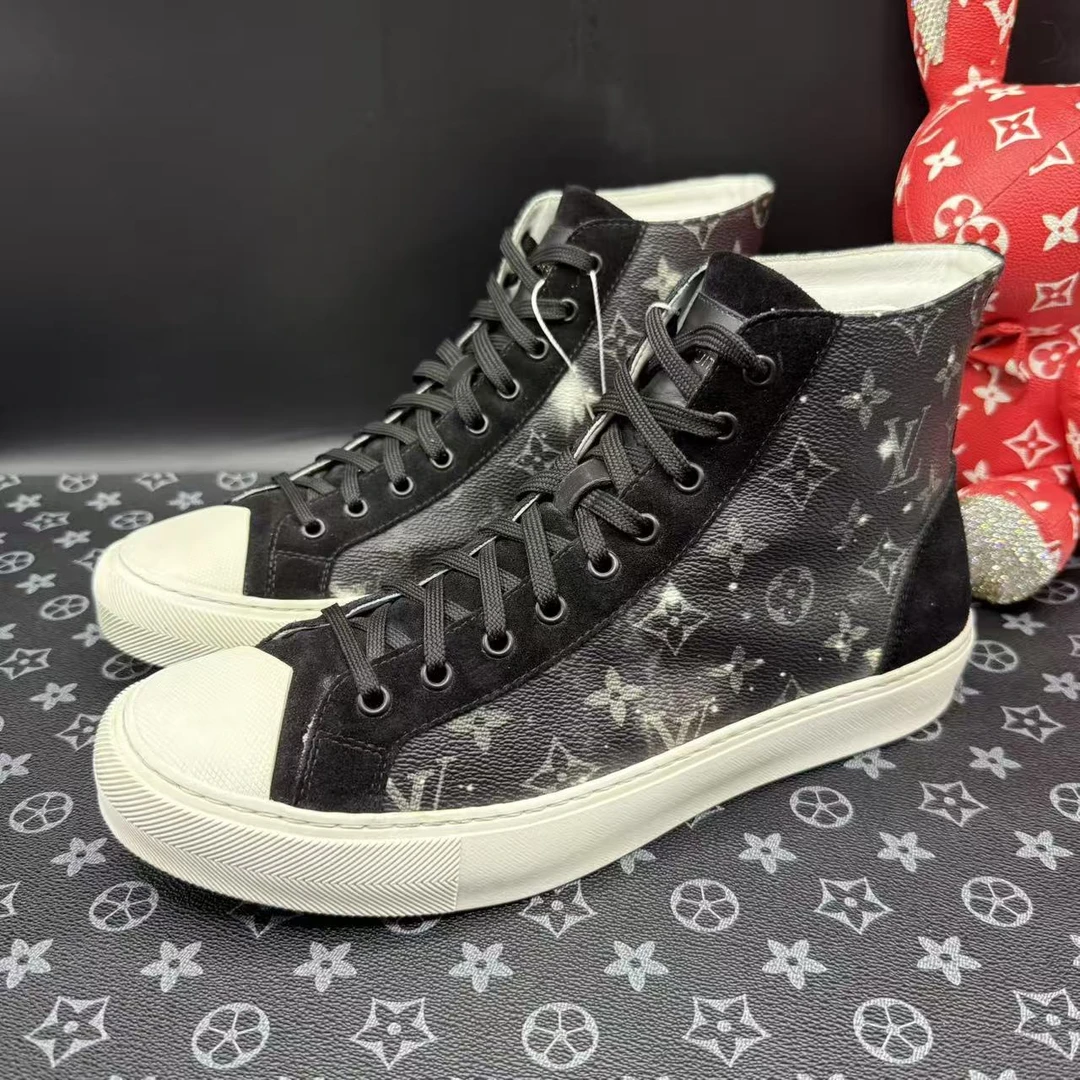 95新 LouisVuitton/路易威登 黑星空老花高帮板鞋42.5欧码 lz170