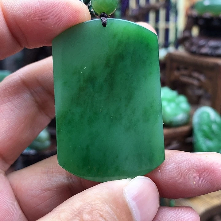 和田玉（碧玉）未镶嵌颈饰