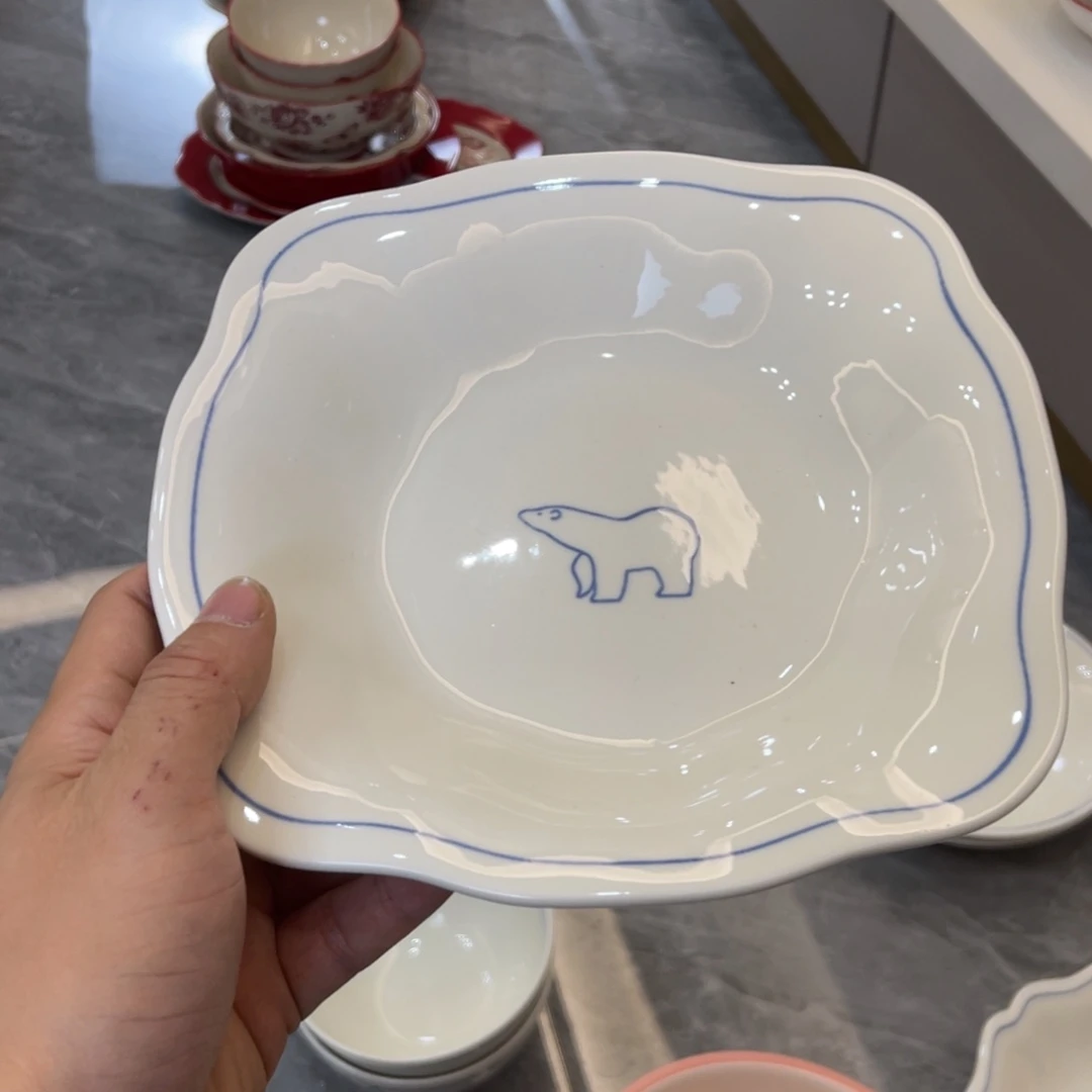 陶瓷微瑕餐具介意勿拍，满18飞！