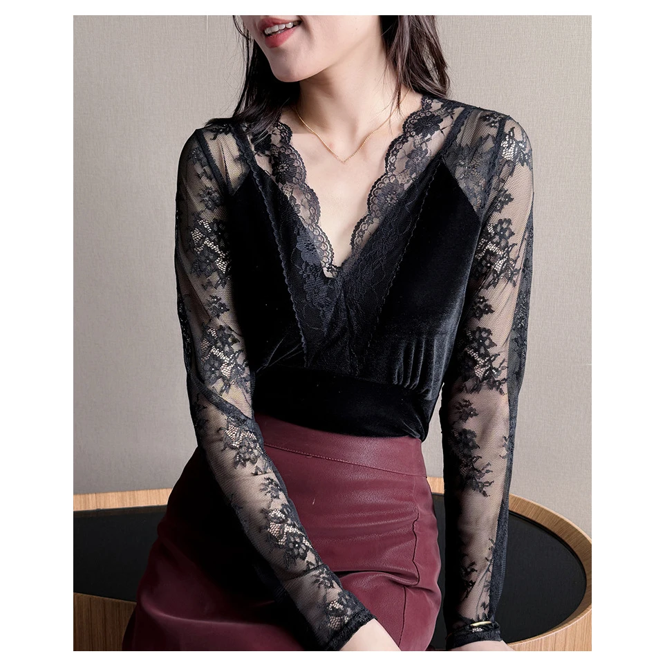 2025秋冬性感V领打底蕾丝衫 女新款设计感修身显瘦内搭长袖上衣潮