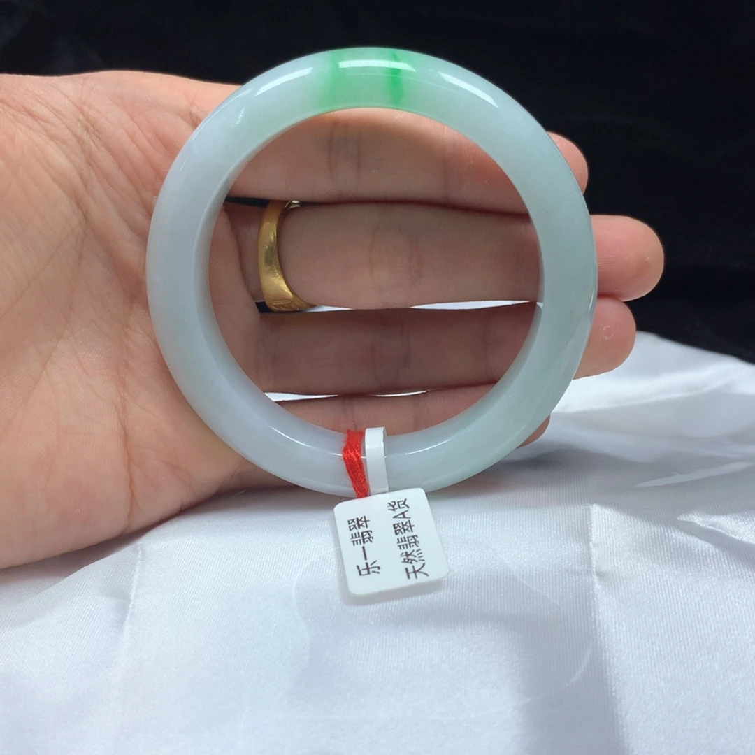 翡翠未镶嵌手镯（圆镯）54..7