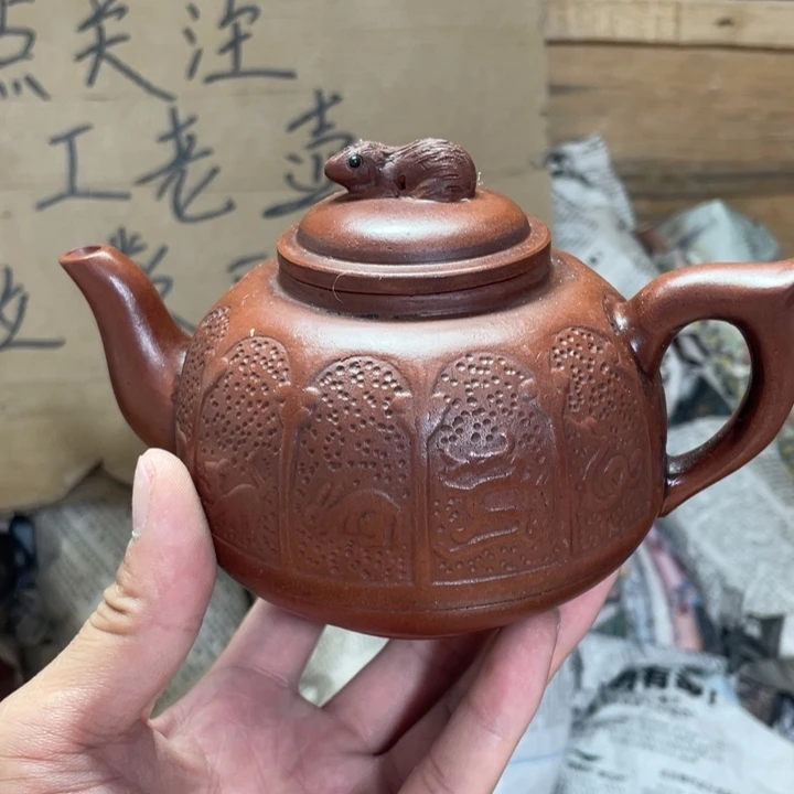 茶壶紫砂老厂紫砂壶一件。
