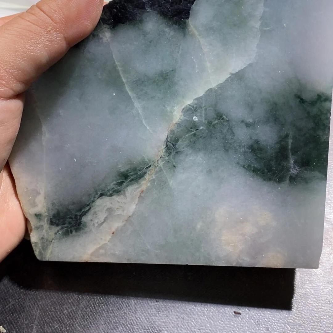 未镶嵌挂件翡翠L**—
