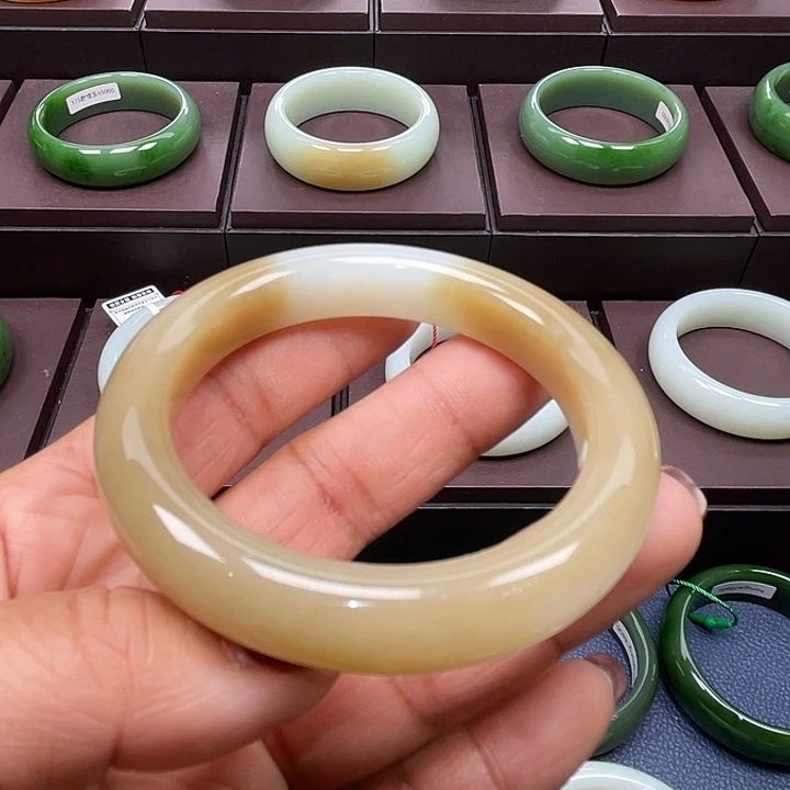 和田玉未镶嵌手镯5253