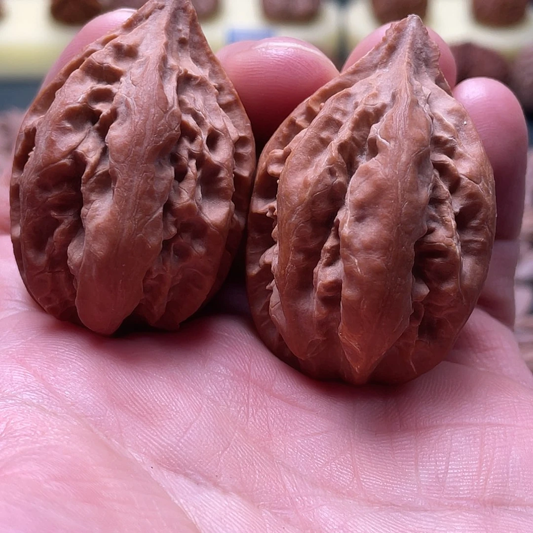 吊坠猴头核桃秋子大粗筋