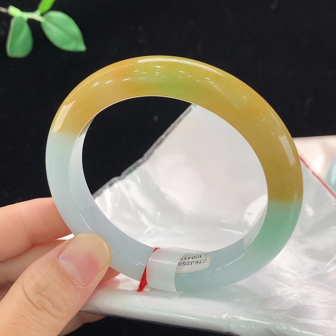 翡翠未镶嵌手镯0415