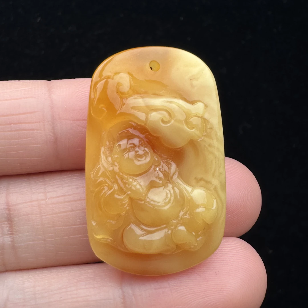 Y3493天然蜜蜡雕刻弥勒20*33*11.4mm 抖音基地发货 质检发货