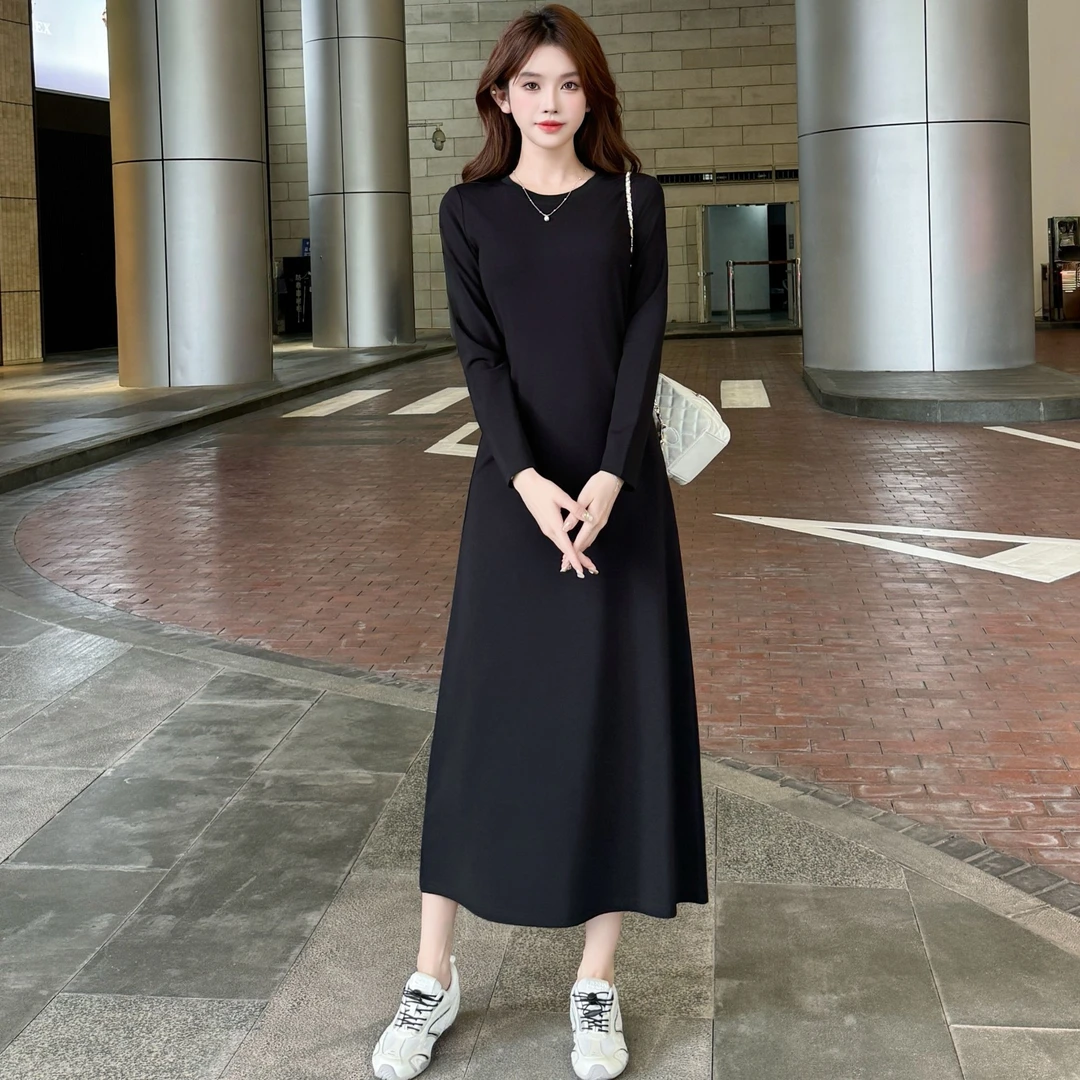 时尚慵懒风女装2025年秋冬新款韩版休闲显瘦百搭打底裙黑色连衣裙