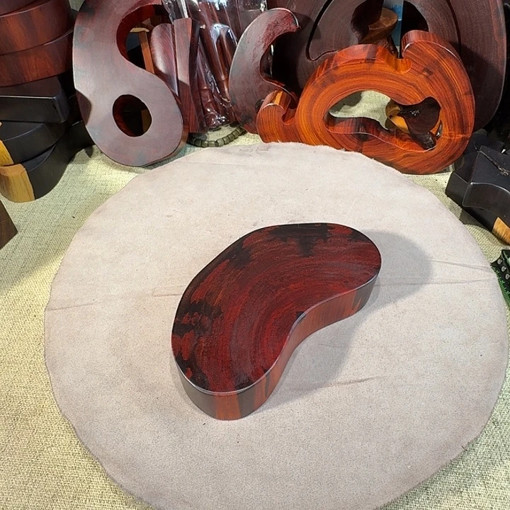 小***哥大果紫檀（缅甸花梨）