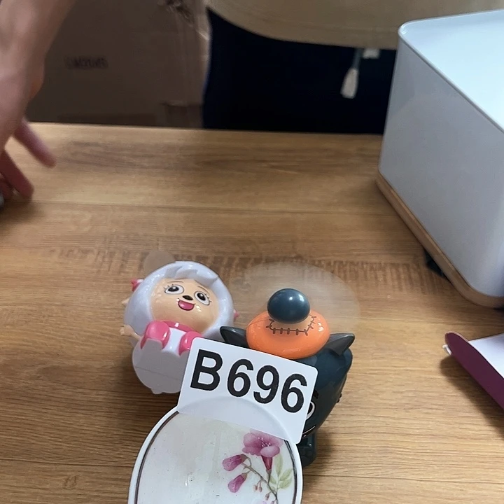 紫砂…………………………发5个