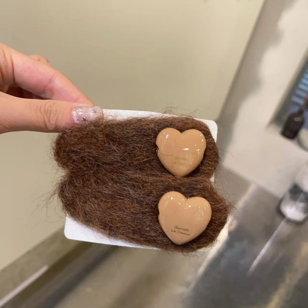 韩国东大门baket发饰羊羔毛爱心对夹边夹