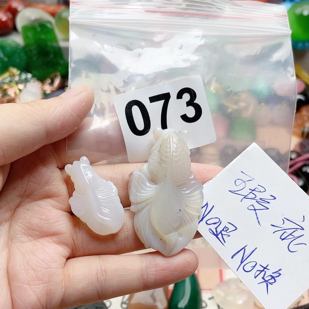 合金颈饰玛瑙/玉髓初*