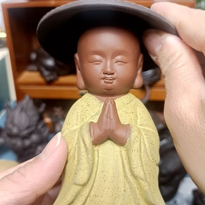 茶宠紫砂小和尚战立茶宠摆件