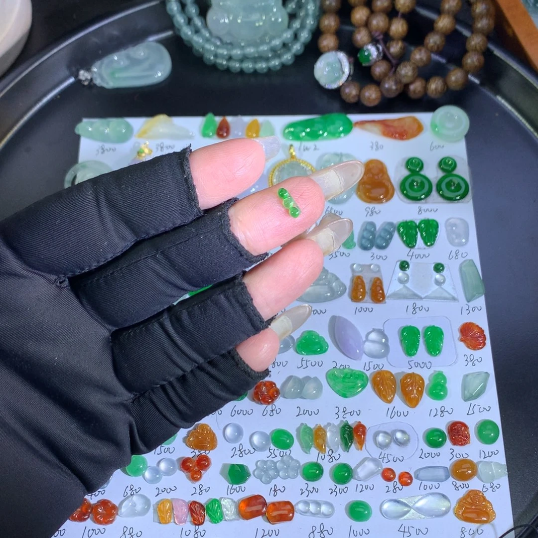 翡翠未镶嵌吊坠(不含链)绿蛋