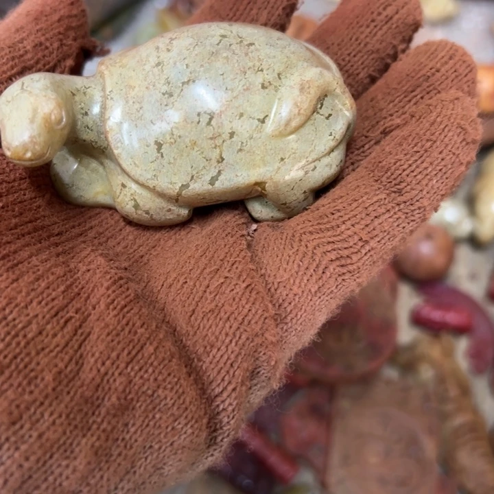 和田玉（黄玉）未镶嵌挂件