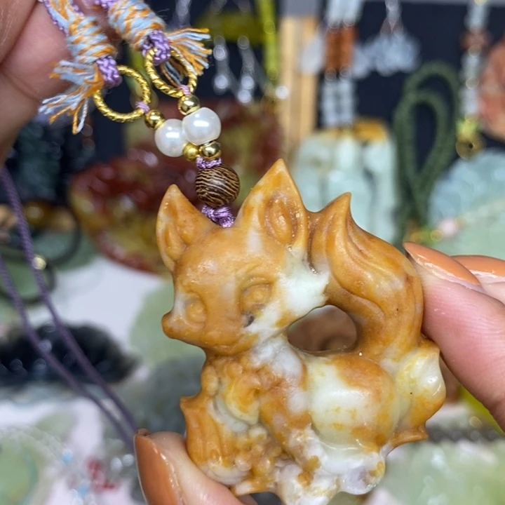 蛇纹石玉未镶嵌吊坠