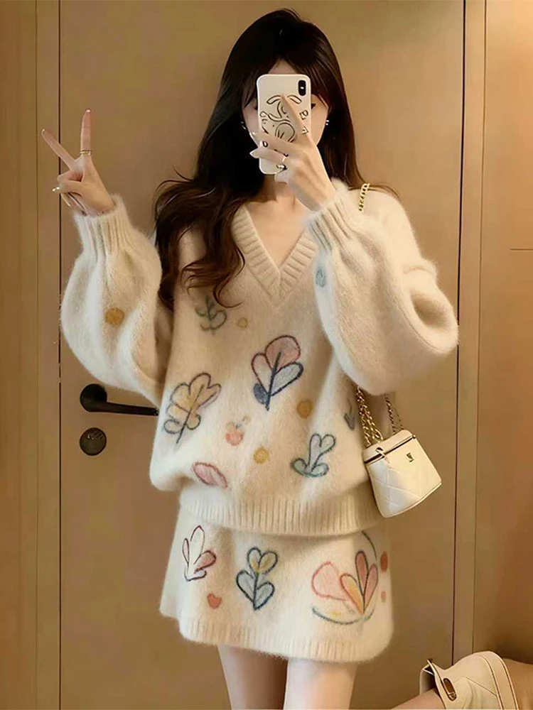 2025复古学院风V领慵懒风针织衫女秋冬大码宽松花朵刺绣毛衣套装