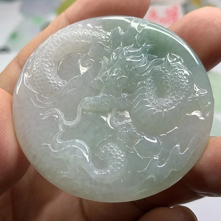 翡翠未镶嵌吊坠(赠链)