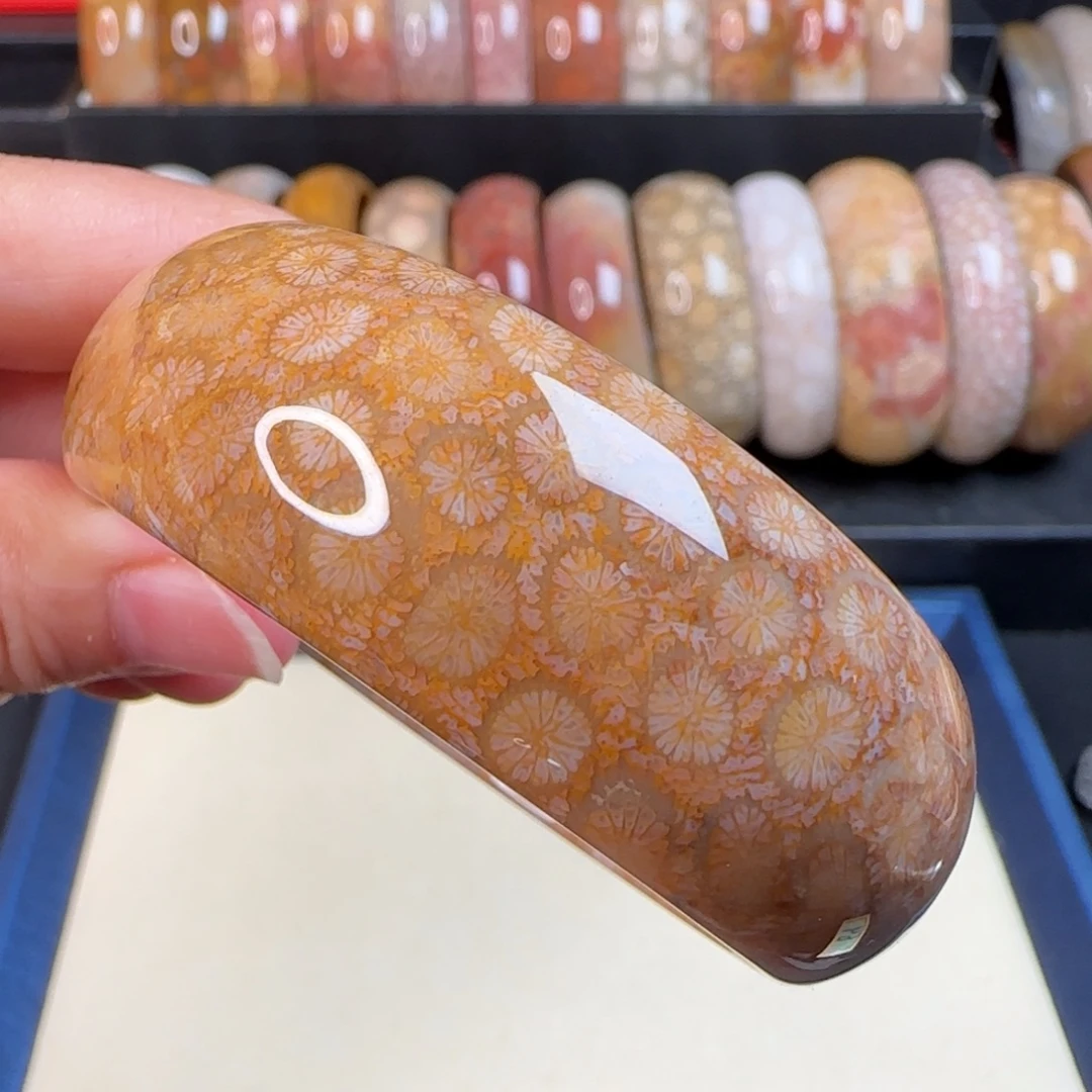 硅化玉手镯未镶嵌53圈蓝色雏菊