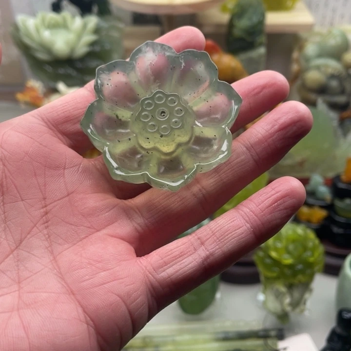 蛇纹石玉未镶嵌四大名玉香插