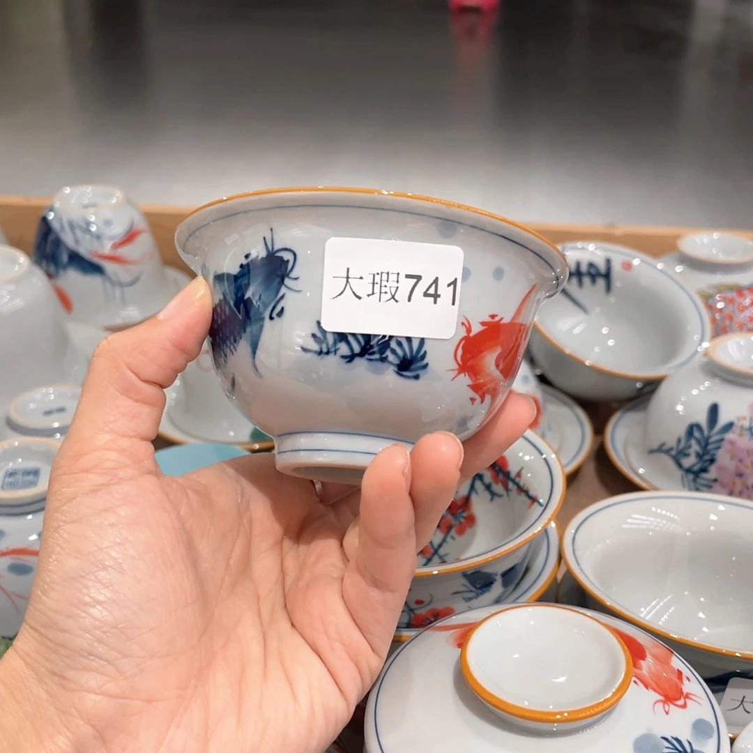 釉下手绘茶具微瑕