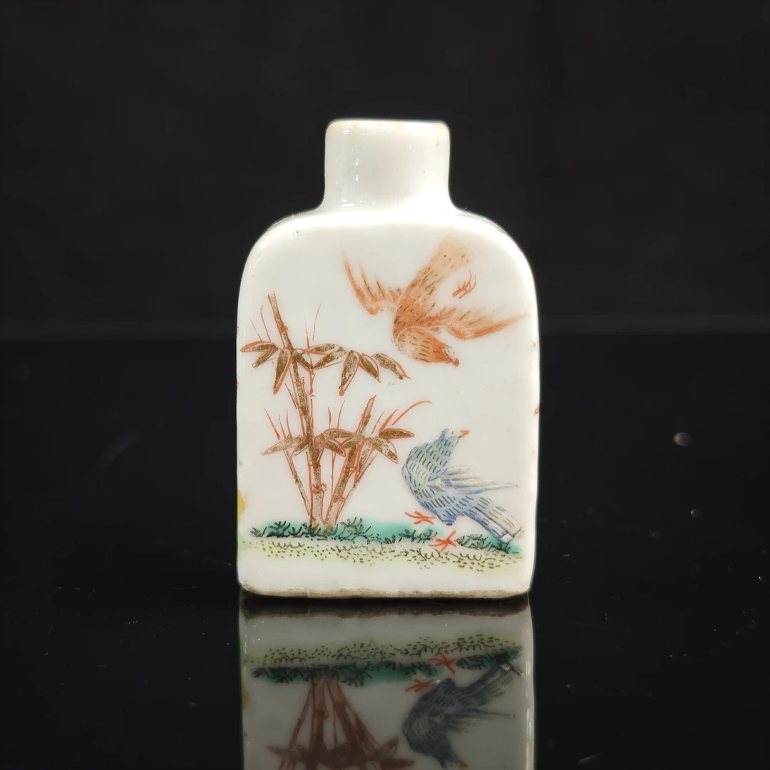 清 同治 粉彩花鸟纹鼻烟壶WG-0013