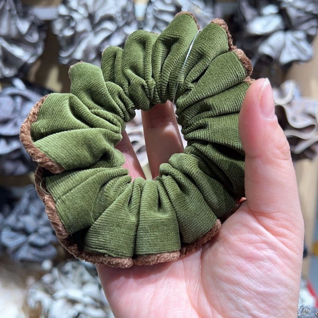 敏***布艺非金属绿色灯芯绒发圈