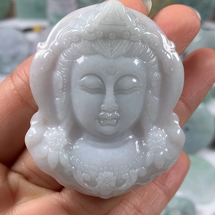 翡翠未镶嵌颈饰观音福利